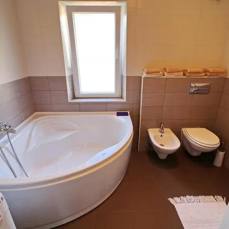Lucija - Two Bedroom With Terrace And Garden View Vela Luka