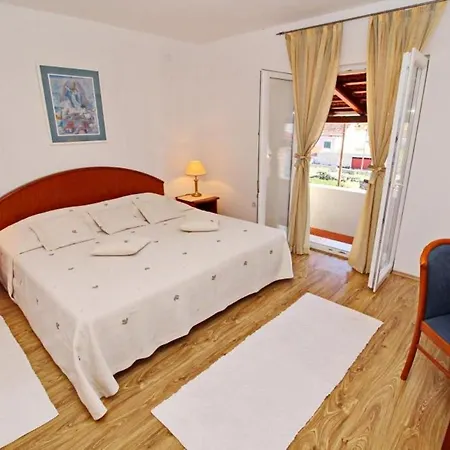 Lucija - Two Bedroom With Terrace And Garden View *