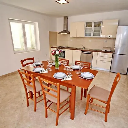 Lucija - Two Bedroom With Terrace And Garden View *